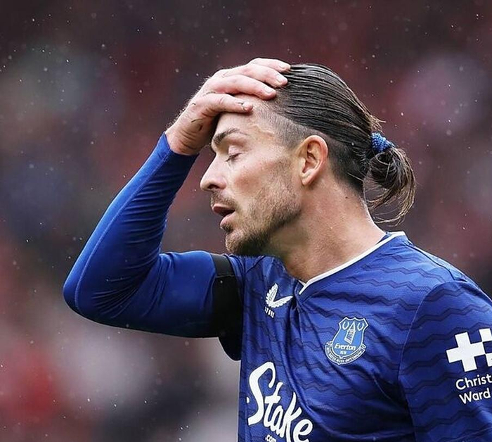 开云投注-伤缺3月！格拉利什受伤给曼城敲响警钟 再不轮换哈兰德就是下一个|瓜迪奥拉|埃尔林-哈兰德|埃弗顿|博德闪耀|阿斯顿维拉_新浪新闻